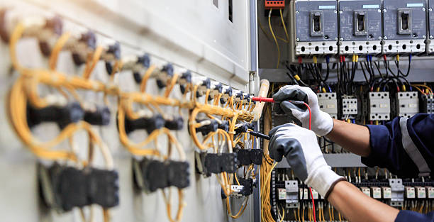 Professional Electrician technician working in Garrett, WA